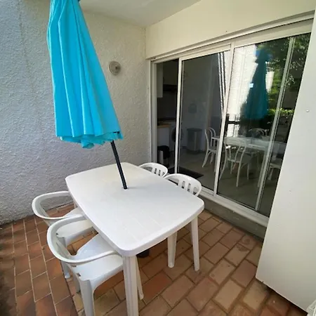 A Port : 4 Pers, Piscine, Front De Mer, Terrasse, Parking - Fr-1-798-9 Apartment *